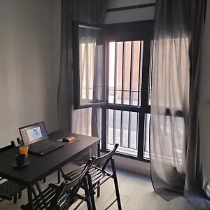 https://apartamento-a-estrenar-sevilla-centro-trastamara-19.es-andalucia.com